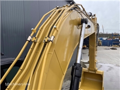 Nowa koparka gąsienicowa Caterpillar  330GC