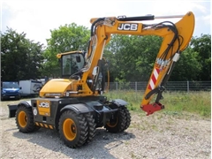 Koparka kołowa JCB HydraDig 110W