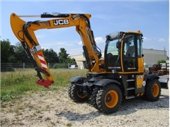 Koparka kołowa JCB HydraDig 110W