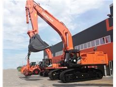 Nowa koparka gąsienicowa Hitachi ZX 890LCH-7