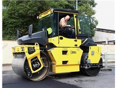 Nowy walec kombinowany BOMAG BW 154 ACP 4v AM