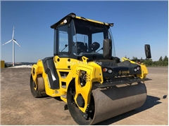 Nowy walec drogowy BOMAG BW 202 AD-5