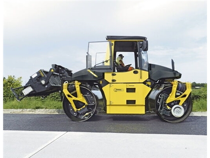 Walec drogowy BOMAG BW 174 AP-4v AM