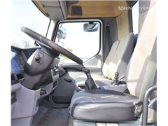 Podnośnik koszowy Renault MIDLUM 180 DCI Hubarbei