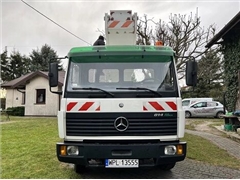 Żuraw samojezdny Mercedes-Benz 814