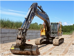 Koparka gąsienicowa Volvo EC220EL