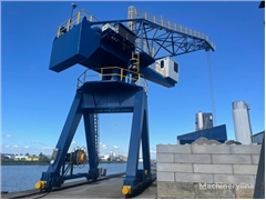Żuraw samojezdny Figee Harbour Crane - Excellent C