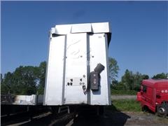 Uszkodzona naczepa furgon LeciTrailer DOUBLE ETAGE