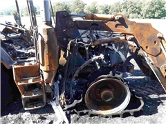 Uszkodzony ciągnik kołowy John Deere 6130R