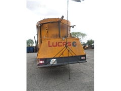 Uszkodzony samojezdny wóz paszowy Lucas G Auto-Spi