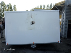 Uszkodzona przyczepa furgon FEMIL 3475 ABRI DE CHA