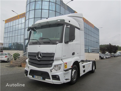 Mercedes Actros Ciągnik siodłowy Mercedes-Benz Actros 1845