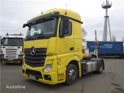 Mercedes Actros Ciągnik siodłowy Mercedes-Benz Actros 1845