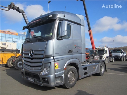 Mercedes Actros Ciągnik siodłowy Mercedes-Benz Actros 1845