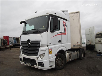 Mercedes Actros Ciągnik siodłowy Mercedes-Benz Actros 1845