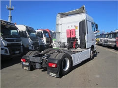 DAF XF105 Ciągnik siodłowy DAF XF105 460