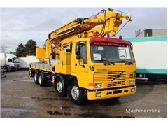 Żuraw samojezdny Volvo FL10 8X4 + GROMACH 34 mtr.