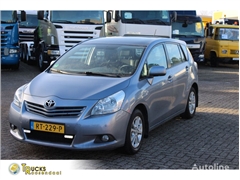 Hatchback Toyota Corolla Verso verso automat