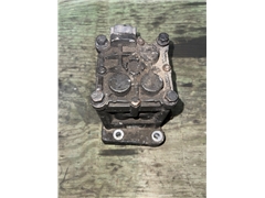 SCANIA V107 VALVE BLOCK 2021086