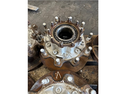 SCANIA REAR HUB 2290542