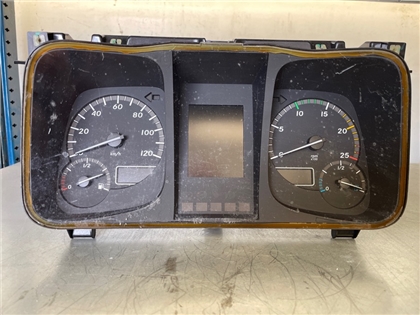 MERCEDES COMBI INSTRUMENT A9614467421