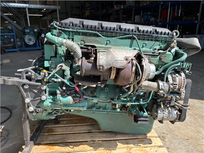 VOLVO MOTOR D8K - 320 HP - PTO