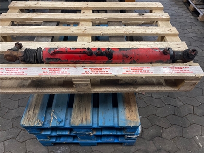 MAN STEERING CYLINDER 81.47501-6076