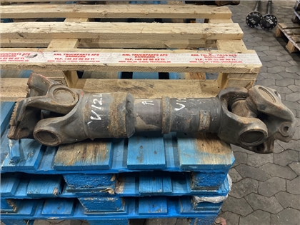 VOLVO PROPSHAFT 9957332