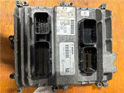 MAN ENGINE ECU 51.25804-7824