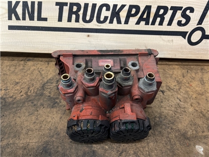 VOLVO VALVE 22225552