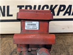 VOLVO VALVE 22225550