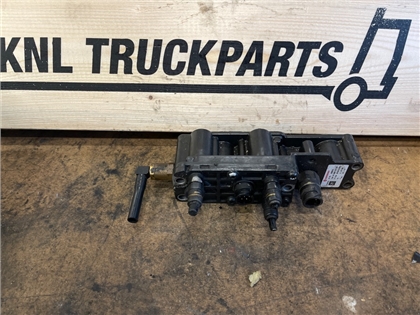 MAN GEARSHIFT VALVE BLOCK 81.32550-6016