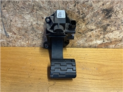 VOLVO SPEEDER PEDAL 84416421