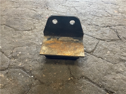 SCANIA RUBBER BRACKET 1370142