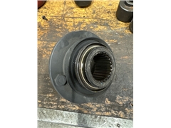 MAN OUTPUT FLANGE 81.39115-0525