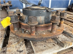 SCANIA REAR HUB 1305319