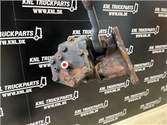 VOLVO STEERING GEAR 250351