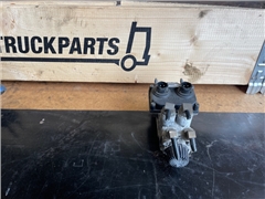 MERCEDES BRAKE VALVE A0034319506