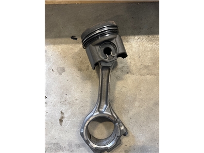 DAF CONROD 2104874 + PISTONS 2132582