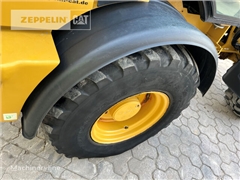 Ładowarka kołowa Caterpillar 908M