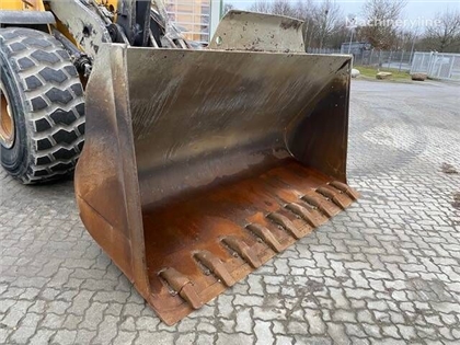 Łyżka Volvo 2.90 m Schaufel / bucket (99002063)