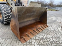 Łyżka Volvo 2.90 m Schaufel / bucket (99002063)