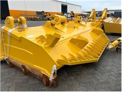 Nowy spychacz Komatsu D 375 A-6R