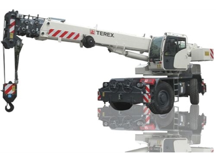 Nowy żuraw samojezdny Terex TRT 35