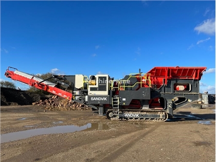 Mobilna kruszarka szczękowa Sandvik QJ341 - demo m