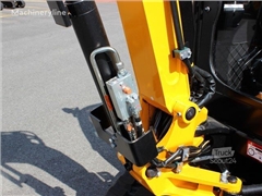 Nowa minikoparka JCB 8029 CTS