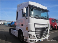 DAF XF105 Ciągnik siodłowy DAF XF105 460