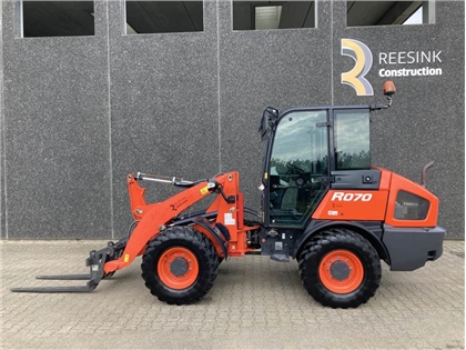 Kubota-R-070