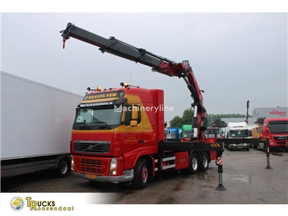 Żuraw samojezdny Volvo FH 540 + FASSI F800XP + rem