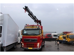 Żuraw samojezdny Volvo FH 540 + FASSI F800XP + rem